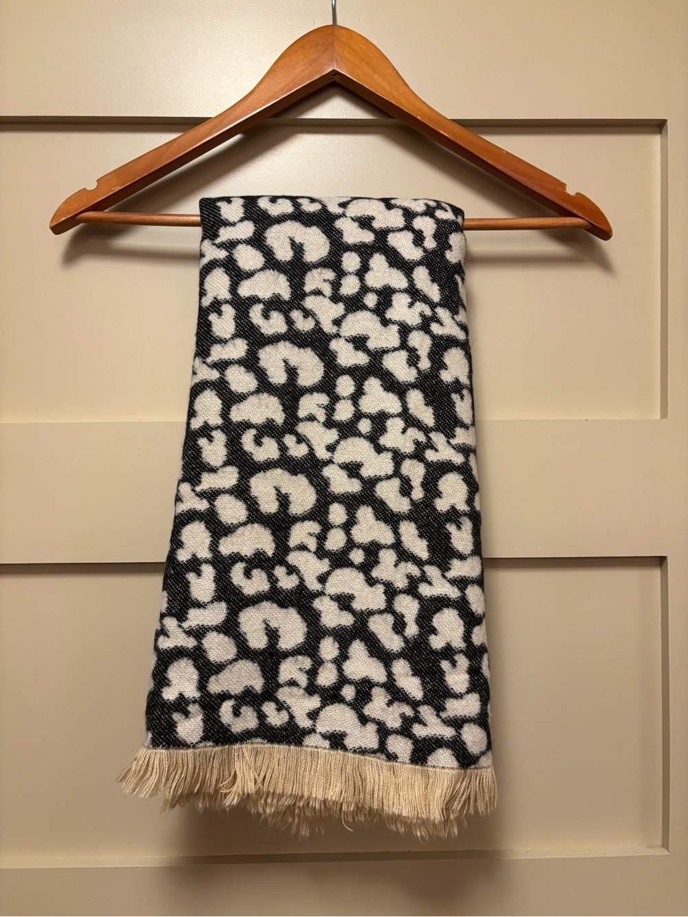 ZARA Blanket Scarf Leopard Print Cozy Fringe